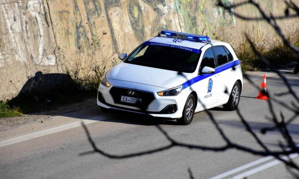 Ζάκυνθος: Χειροπέδες σε 66χρονο που έσερνε τον σκύλο του πίσω από το αυτοκίνητο